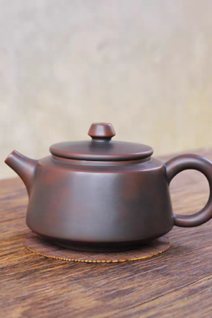 Handcrafted Qinzhou Nixing Clay Teapot Gongfu Teapot 160ml