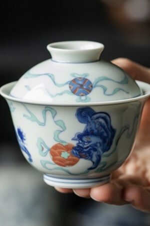 Ceramic Gaiwan 'Playful Lion' 130ml