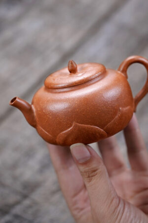 Lotus Yixing Teapot, Jiang Po Ni Clay 150ml